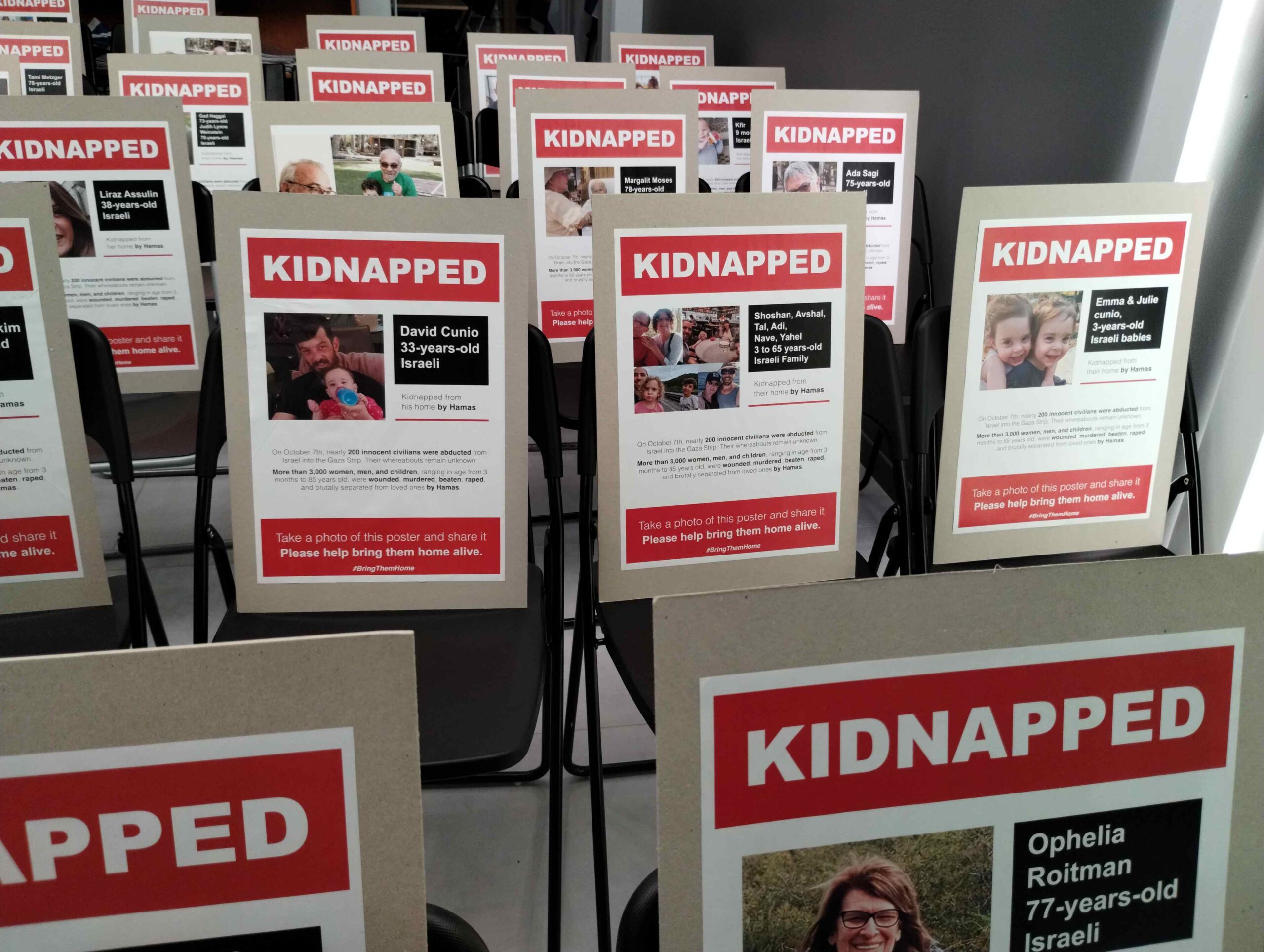 Beit Polska filled synagogue seats with posters for kidnapped Israeli individuals 6